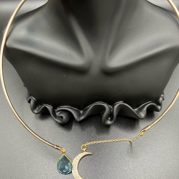 Elegant Gold Tone Blue Teardrop and Crescent Moon Open Front Necklace/Choker - Picture 5 of 7